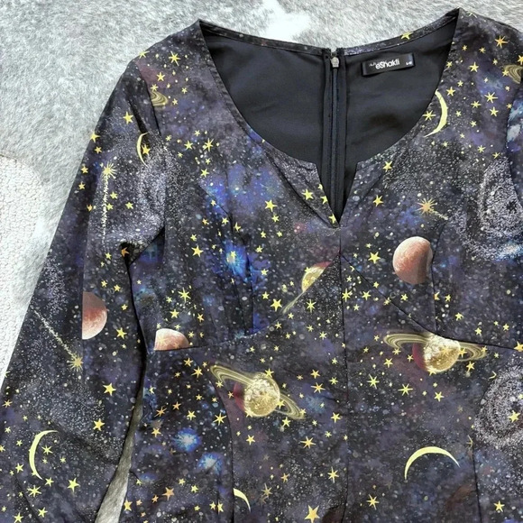 eShakti Constellation Galaxy Planet Print Crepe Empire Dress - Picture 4 of 13